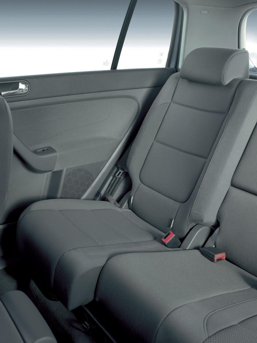  Volkswagen Golf Plus 2005 года  (фото 32 из 88)